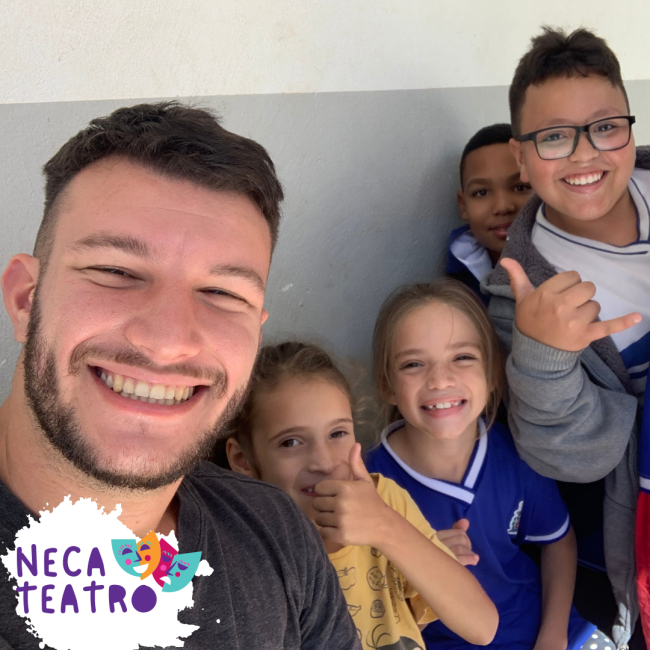 Teatro na escolas